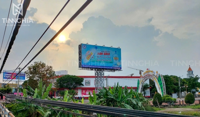 CÁCH CHỌN KHU VỰC ĐẶT BẢNG HIỆU HIỆU QUẢ | CHỖ GẮN BẢNG HIỆU TẬN NƠI Ở BÌNH DƯƠNG