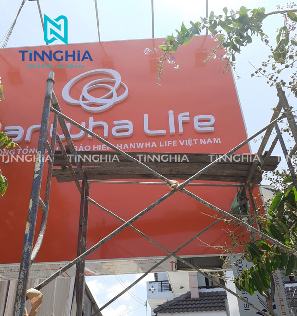 Ốp alu mặt dựng bảng hiệu công ty chữ nổi đẹp