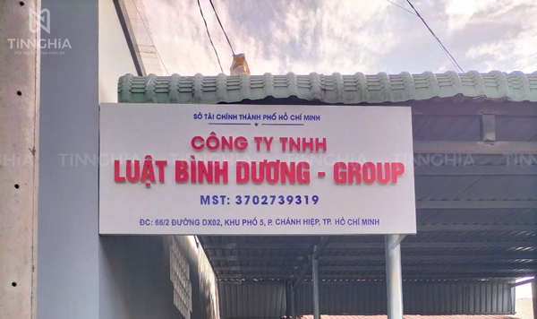 Làm biển hiệu ốp alu chữ nổi mica đẹp giá tốt theo địa lý TPHCM