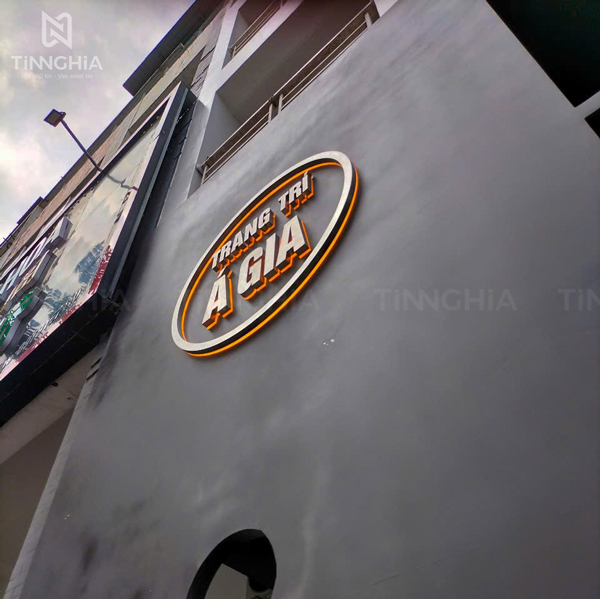 GIA CÔNG CHỮ INOX TRẮNG XƯỚC CHO BẢNG HIỆU