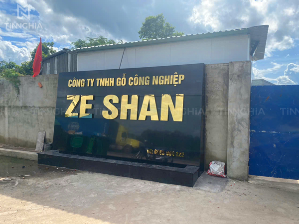 Làm biển hiệu chữ inox vàng cho nhà xưởng công ty gỗ (Khách hàng: Công ty Ze Shan)