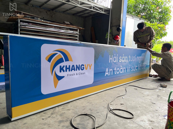 HỘP ĐÈN CĂNG BẠT THUẬN AN