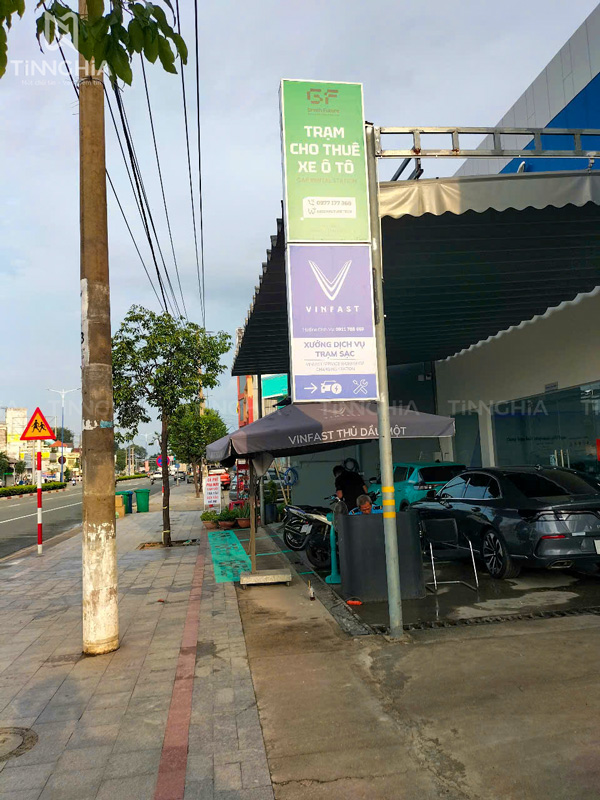 HỘP ĐÈN TRẠM SẠC VINFAST THỦ DẦU MỘT