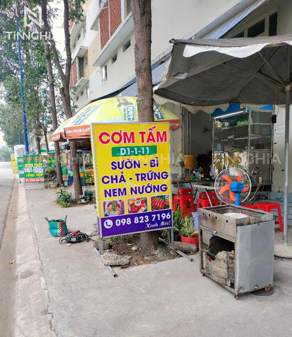 Hộp quảng cáo bạt hiflex