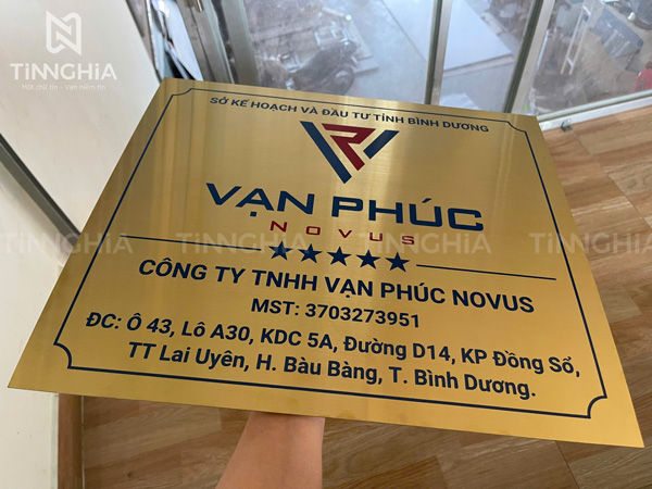 BIỂN INOX VÀNG XƯỚC PHÚ GIÁO