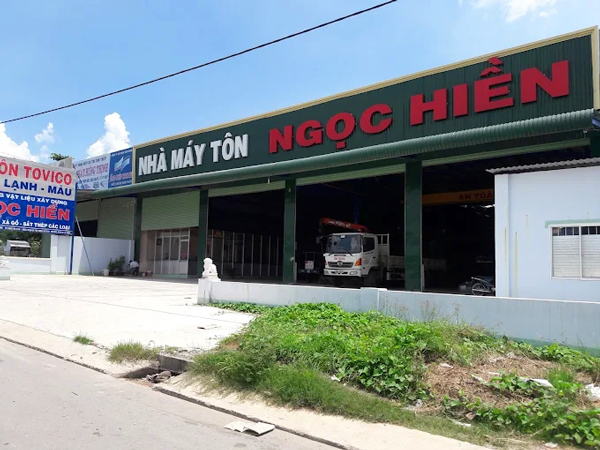 Nhận làm bảng hiệu chữ nổi alu cho nhà máy tôn thép Bình Dương