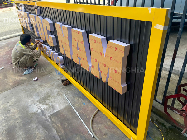 BẢNG HIỆU TÔN SÓNG CHỮ NỔI BÌNH DƯƠNG