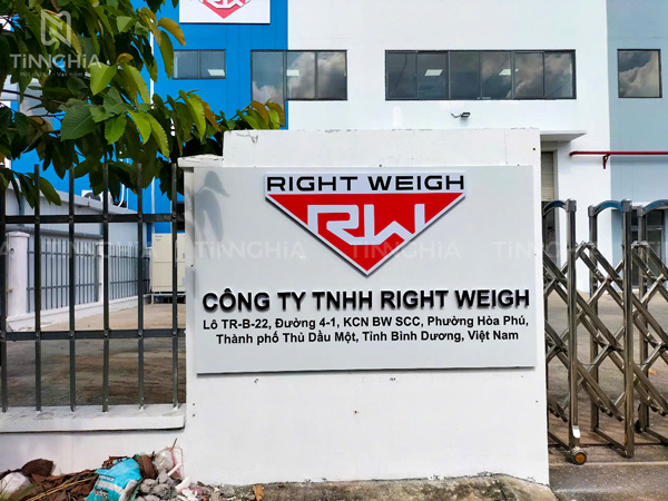 BẢNG HIỆU CÔNG TY BẰNG ALU BÌNH DƯƠNG
