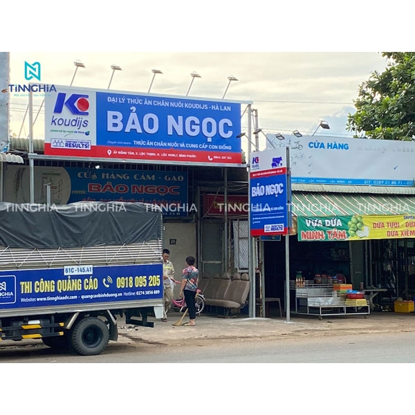 Thi Công BIển Hiệu Alu Chữ Nổi Mica Cho Hệ Thống Koudijs