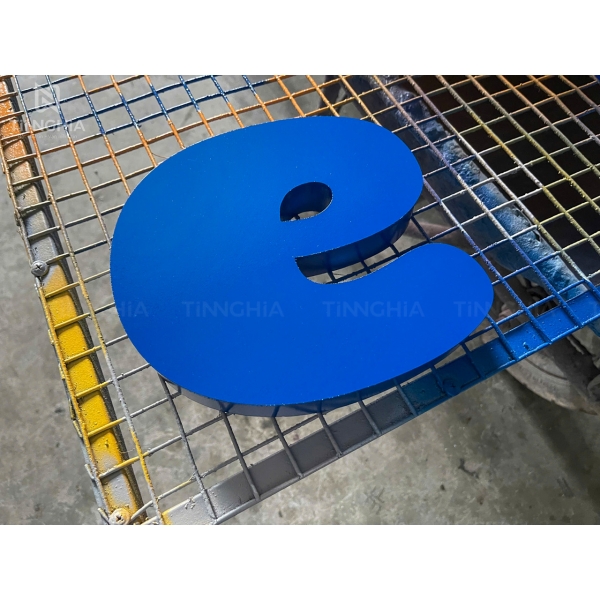 GIA CÔNG CHỮ NỔI MICA SÁNG ĐÈN THEO MẪU