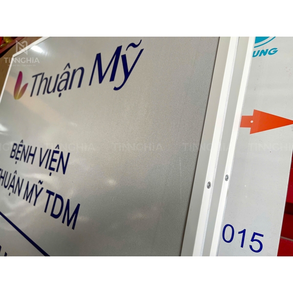 BẢNG HIỆU TÔN BÌNH DƯƠNG