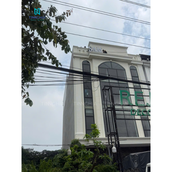 BẢNG HIỆU INOX MẶT MICA CHO STUDIO CƯỚI BÌNH DƯƠNG| TÍN NGHĨA