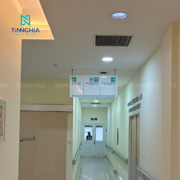 LẮP ĐẶT BẢNG MICA TẠI BỆNH VIỆN COLUMBIA BÌNH DƯƠNG