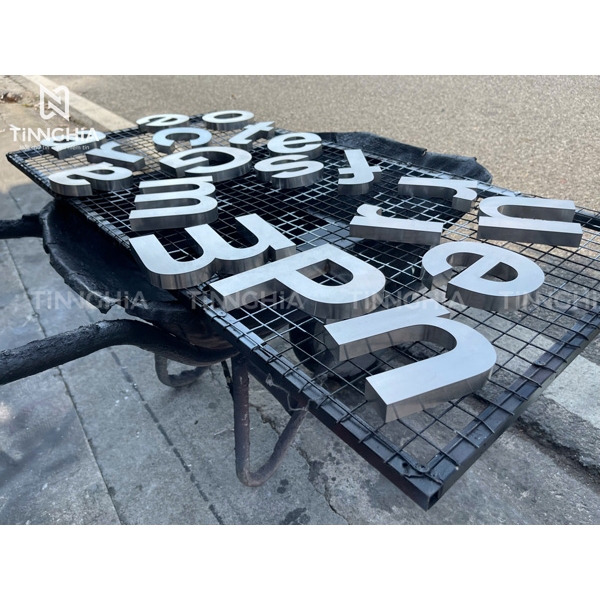 CHỮ INOX SƠN MÀU THEO YÊU CẦU