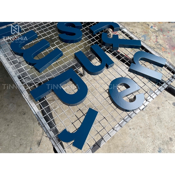CHỮ INOX SƠN MÀU THEO YÊU CẦU