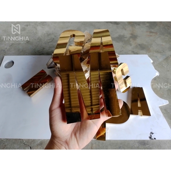 CHỮ INOX VÀNG THUẬN AN