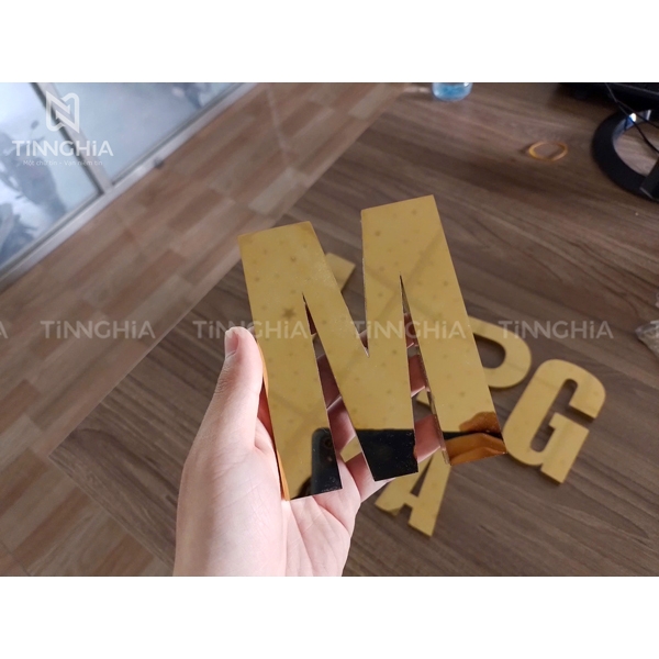 CHỮ INOX VÀNG THUẬN AN