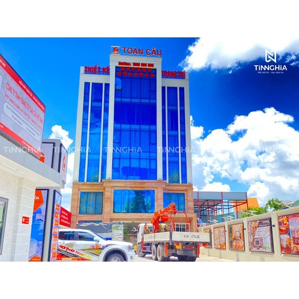 Làm bảng hiệu mica bình dương