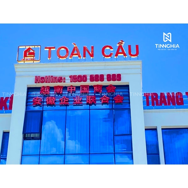 Làm bảng hiệu mica bình dương