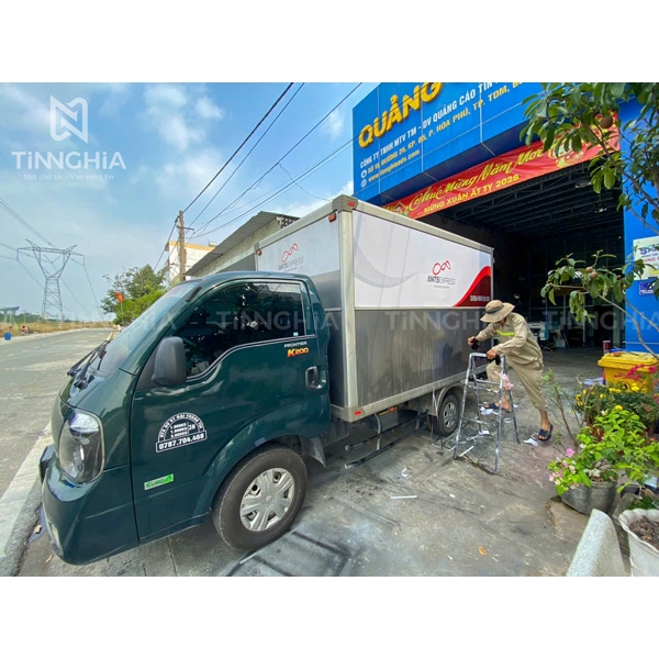 DÁN DECAL XE TẢI TÂN UYÊN