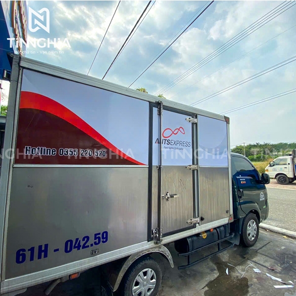DÁN DECAL XE TẢI TÂN UYÊN | DÁN QUẢNG CÁO XE CÔNG TY