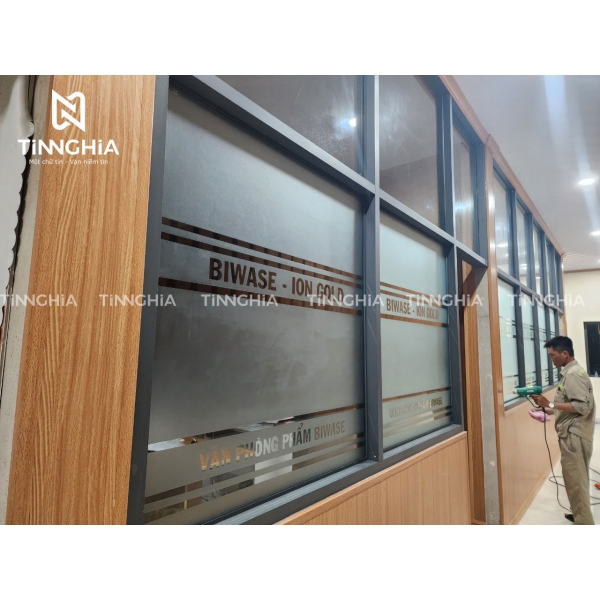 Decal Mờ Dán Kính Bình Dương