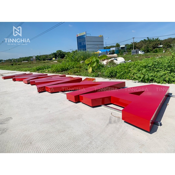 GIA CÔNG CHỮ INOX TÂN UYÊN