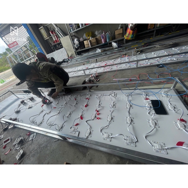 HỘP ĐÈN CĂNG BẠT THUẬN AN
