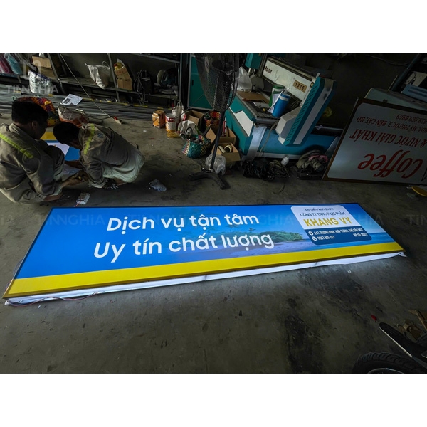 HỘP ĐÈN CĂNG BẠT THUẬN AN