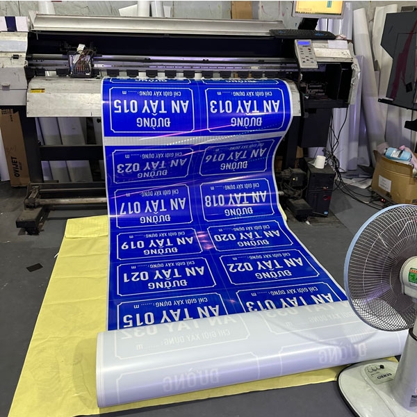 IN DECAL QUẢNG CÁO THỦ DẦU MỘT | Decal Giá Tốt