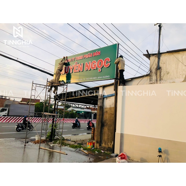 LÀM BẢNG HIỆU ALU DĨ AN
