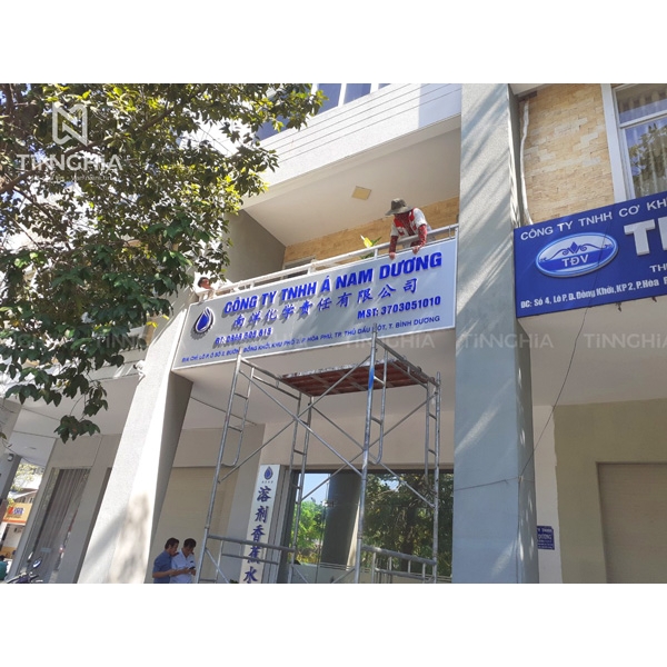 LÀM BẢNG HIỆU ALU TẠI DĨ AN