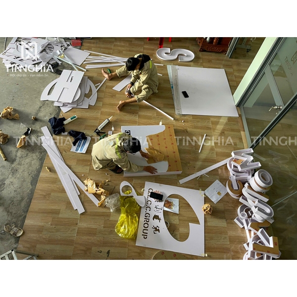 LÀM BẢNG HIỆU CÔNG TY BÌNH DƯƠNG