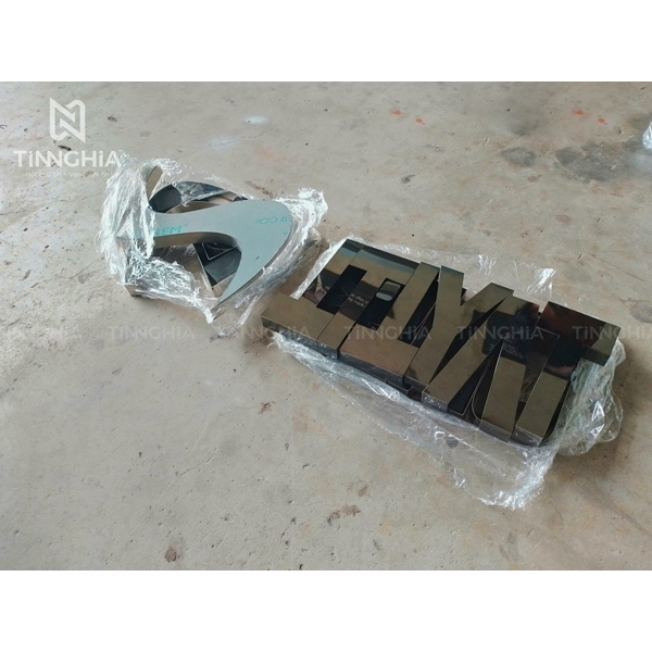 LÀM BẢNG HIỆU INOX BẾN CÁT