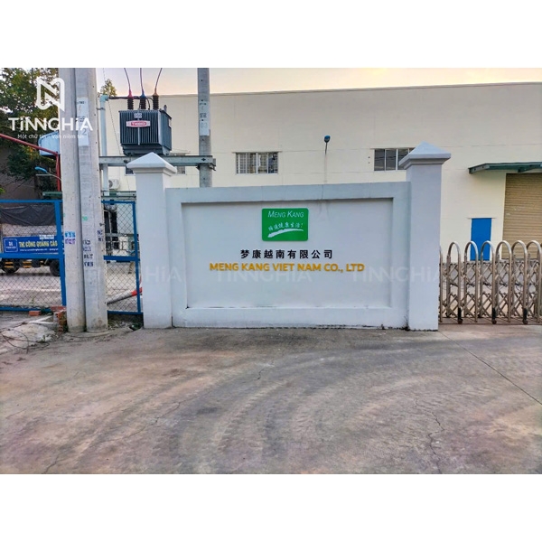 LÀM BẢNG HIỆU MICA THEO YÊU CẦU