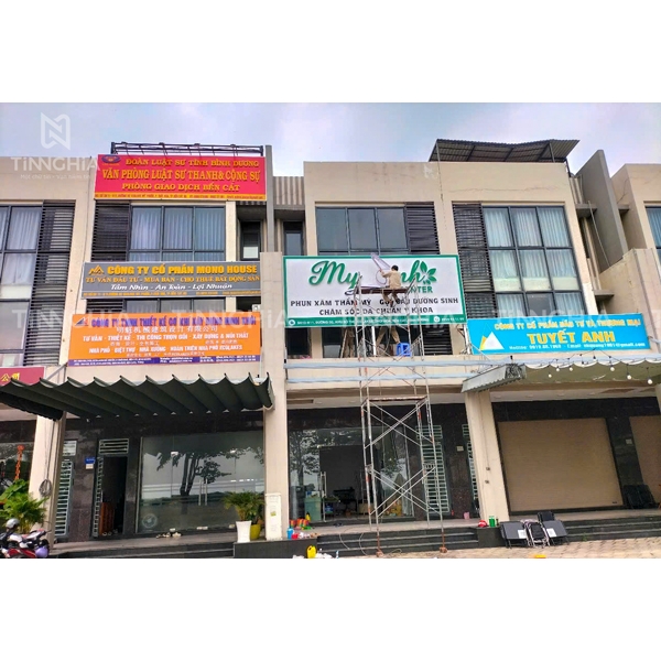 LÀM BẢNG HIỆU SPA BÌNH DƯƠNG