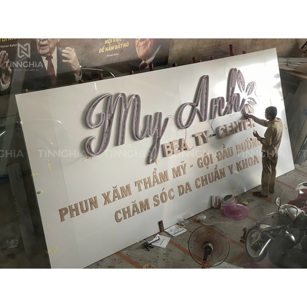 LÀM BẢNG HIỆU SPA BÌNH DƯƠNG