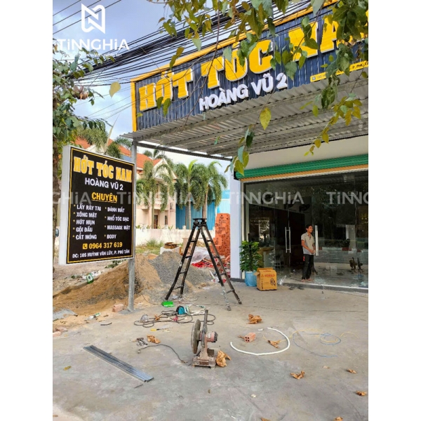 LÀM BẢNG HIỆU TÂN UYÊN