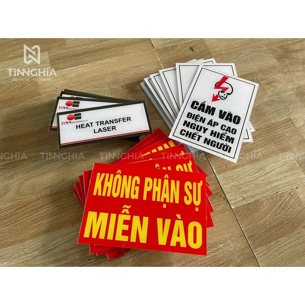 LÀM BẢNG MICA BÌNH DƯƠNG
