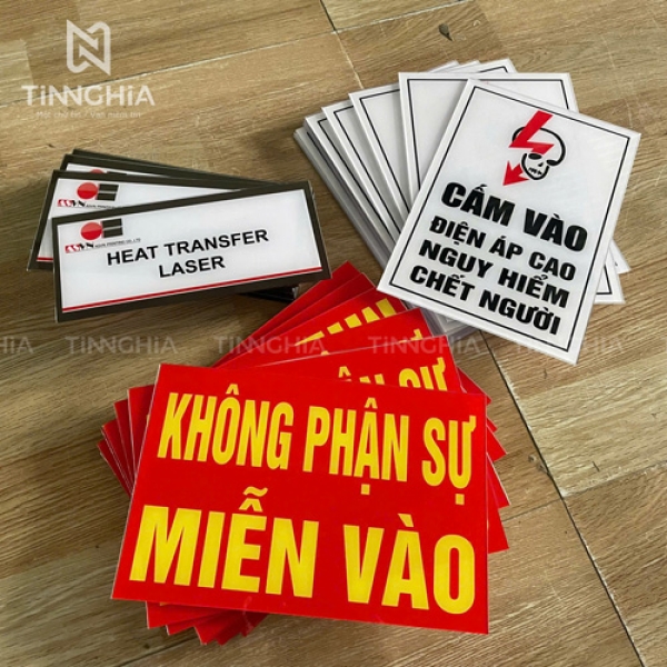 LÀM BẢNG MICA BÌNH DƯƠNG