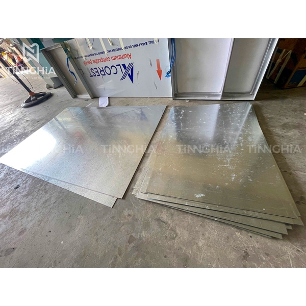 LÀM BIỂN BÁO THI CÔNG DĨ AN