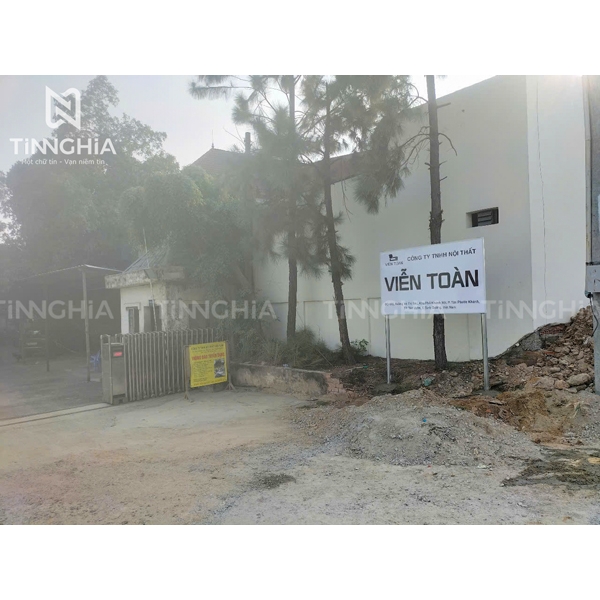 LÀM BIỂN CÔNG TY BẾN CÁT