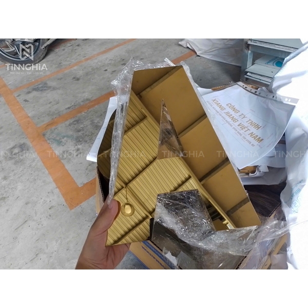 LÀM BIỂN HIỆU INOX THUẬN AN