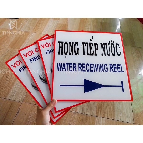 LÀM BIỂN MICA THỦ DẦU MỘT