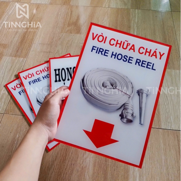 LÀM BIỂN MICA THỦ DẦU MỘT | BIỂN HIỆU QUẢNG CÁO BẰNG MICA GIÁ RẺ