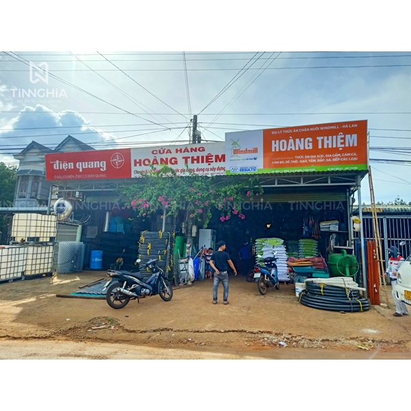 LÀM BIỂN QUẢNG CÁO BẰNG TÔN BẾN CÁT