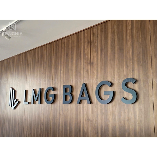 LÀM CHỮ NỔI LED SÁNG CHÂN MICA CHÁO