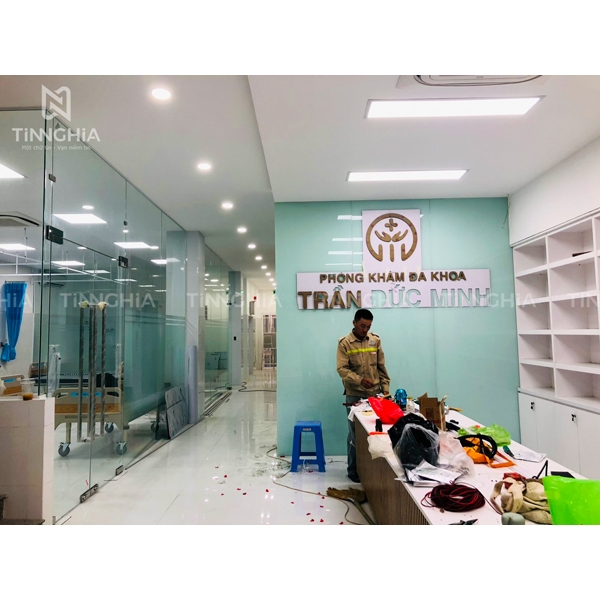 LÀM CHỮ NỔI MICA DĨ AN