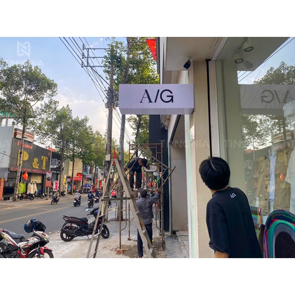 LÀM HỘP ĐÈN QUẢNG CÁO TẠI BÌNH DƯƠNG