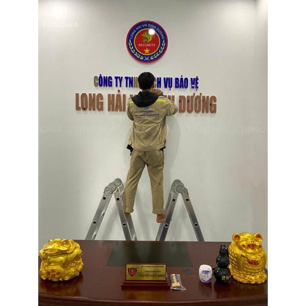 LÀM LOGO CHỮ NỔI VĂN PHÒNG TÂN UYÊN